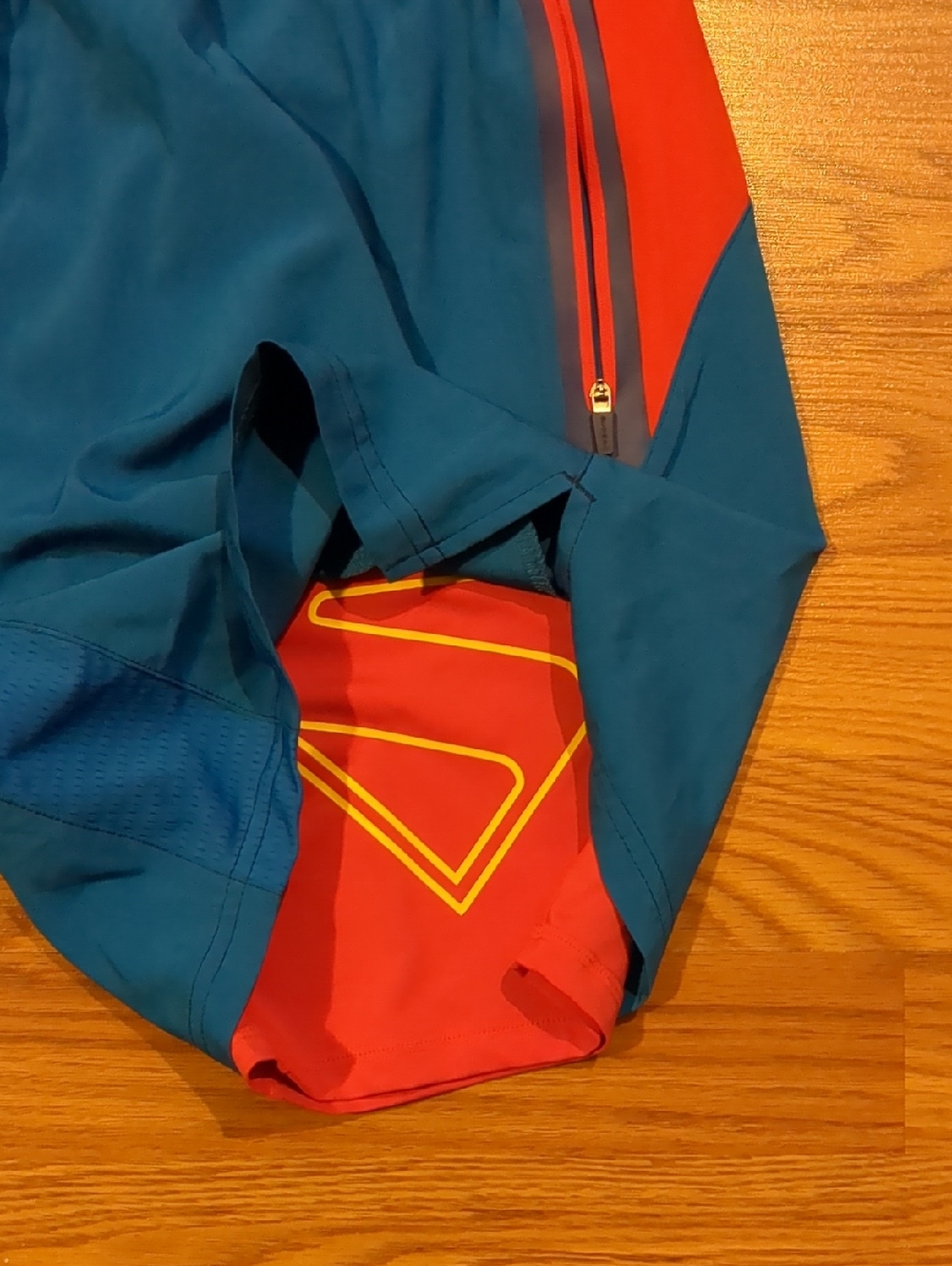 DC COMIC X SuperX SUPERMAN Performance 7" Shorts w/Liner - Picture 11 of 14